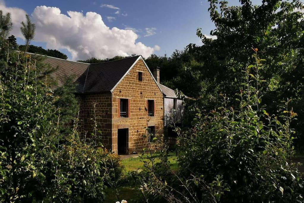 فيلا Le Moulin Des Rivieres Breel المظهر الخارجي الصورة
